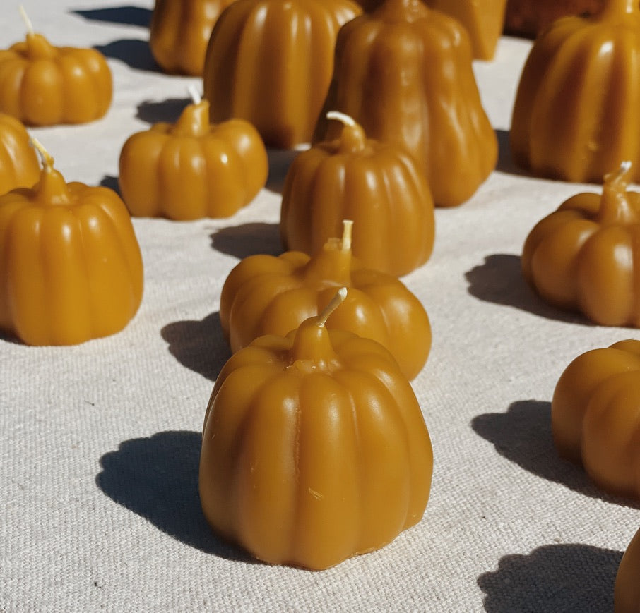 Tiny Pumpkin Candle