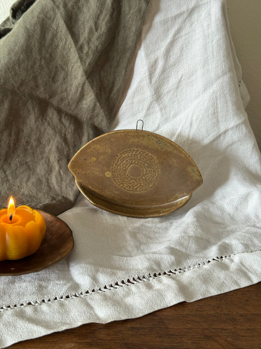 Eye hanging wall altar